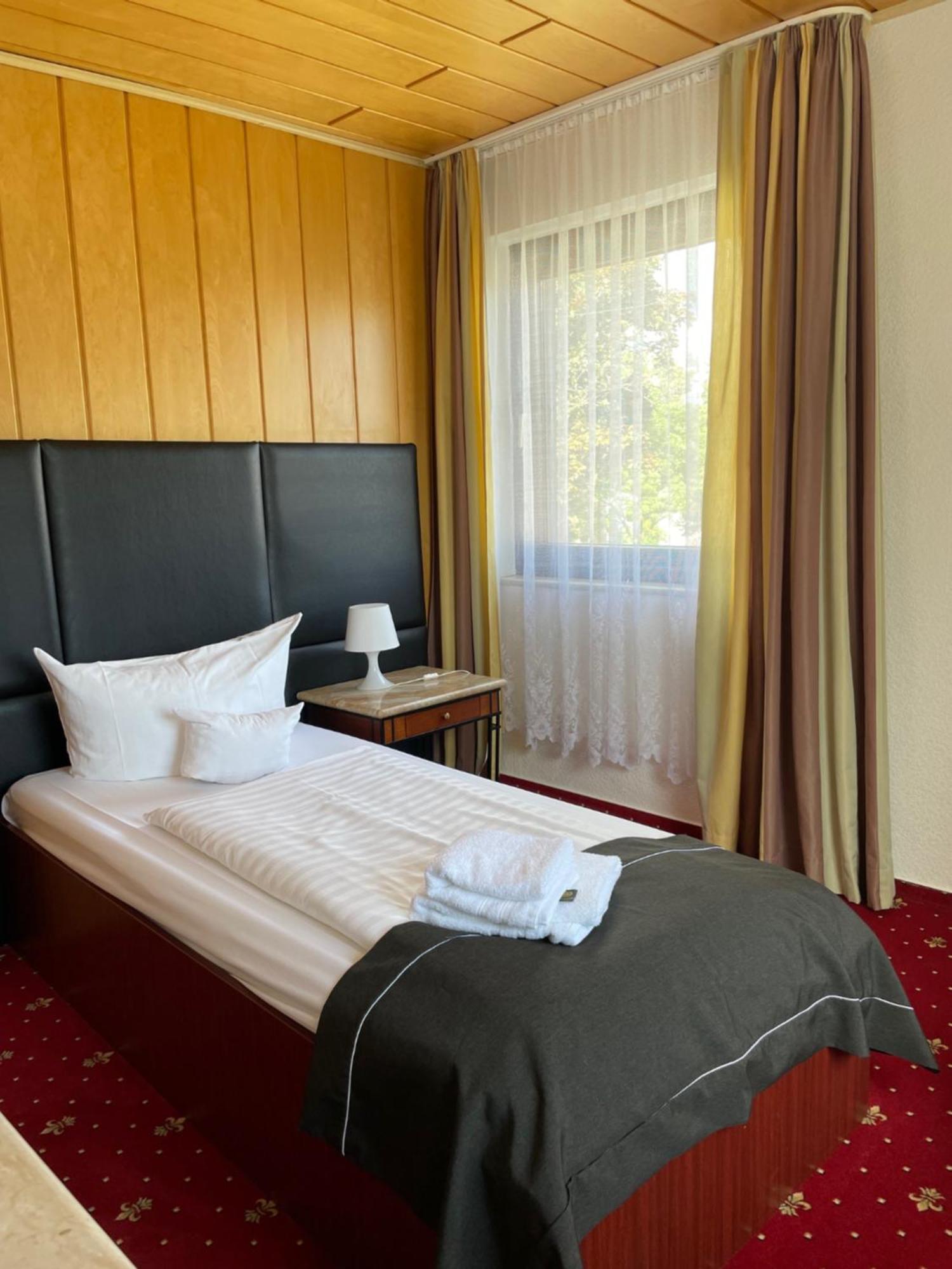 Hotel Schaefer Siegen Esterno foto
